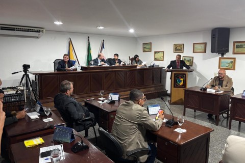 Vereador Eraldo Duarte denuncia "sucateamento proposital" e falta de pediatria na UPA de Marataízes