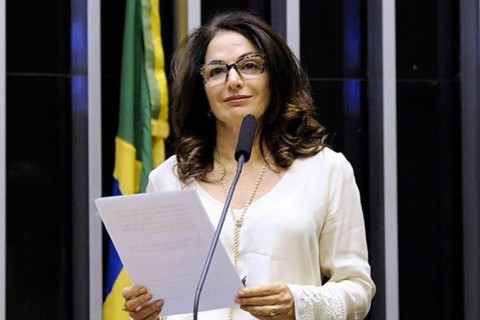 Vitória para os Professores: CCJ dá sinal verde para merenda gratuita a todos os funcionários de escolas públicas