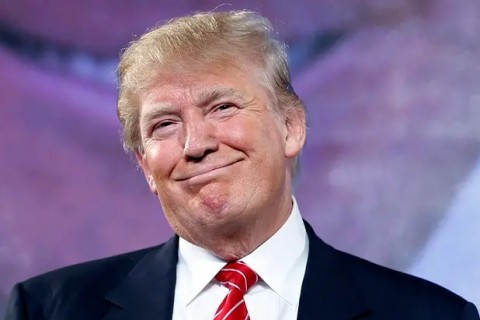Morador do ES perde própria festa de noivado por causa de Trump e vai à Justiça