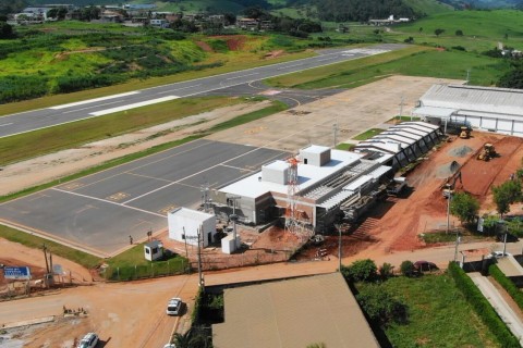 Terminal de passageiros do Aeroporto de Cachoeiro receberá o nome de Robertino Braga Pai de Roberto Carlos