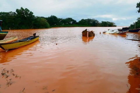Lama no Rio Doce: Samarco reabre programa de indenização para vítimas